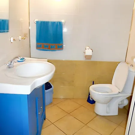 Vakantiehuis Welcoming House In With Sea View