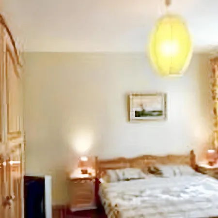 Welcoming House In With Sea View Feriehus