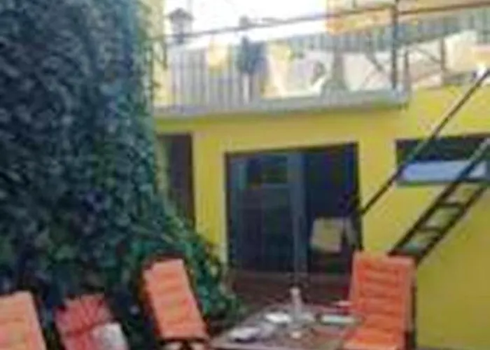 Welcoming House In With Sea View Nyaraló *