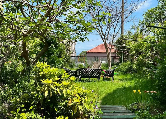Welcoming House In With Sea View Nyaraló